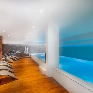 4* فندق فندق وسبا مونتانيي
